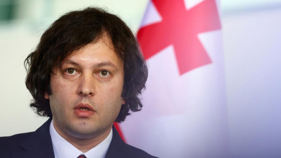 Gruzija: Za i protiv - demonstranti na ulicama zbog predloga „zakona o stranim agentima" 4 Premijer Irakli Kobahidze