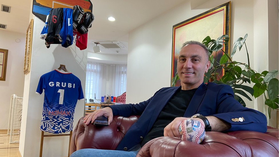 Izbori u Severnoj Makedoniji: Dva tabora, dve želje albanskih stranaka i - Aljbin Kurti 6 Grubi