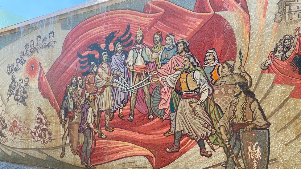 Izbori u Severnoj Makedoniji: Dva tabora, dve želje albanskih stranaka i - Aljbin Kurti 7 Mozaik