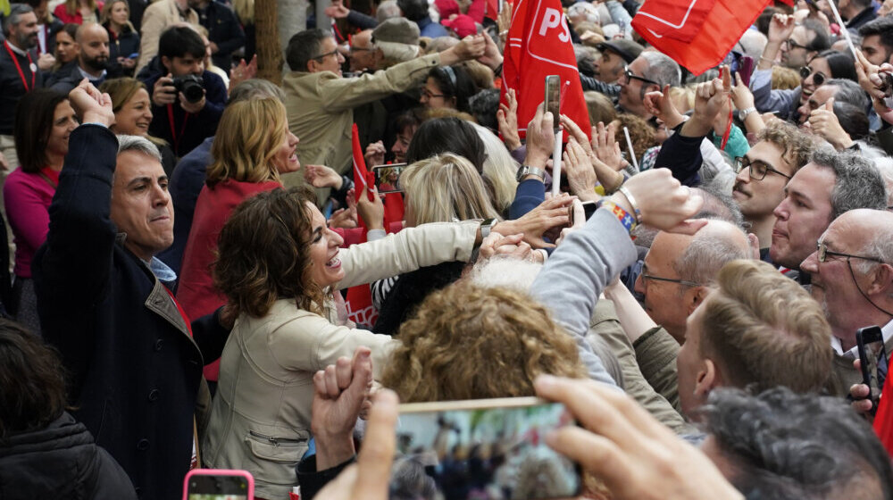 Hiljade pristalica socijalista mole premijera Španije da ne podnese ostavku 9