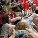 Hiljade pristalica socijalista mole premijera Španije da ne podnese ostavku 18