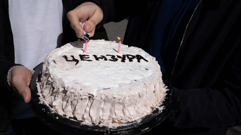 Novi DSS poslao torte urednicima televizija sa nacionalnom frekvencijom 1