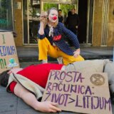 Performans "Bunt protiv izumiranja" protiv rudarenja ispred Ministarstva rudarstva i energetike 5