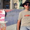 Andrej Obradović prekinuo štrajk glađu, ali nastavlja sa protestom 13