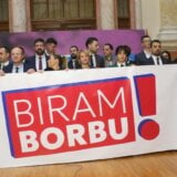 "Biram borbu" spremna za početak kampanje: Traju razgovori o eventualnom kandidatu za gradonačelnika i podeli mandata na beogradskoj listi 6
