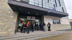 Referendum na severu Kosova protiče mirno - bez birača: Članovi biračkog odbora ne žele da govore srpski 3
