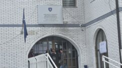 20240421_125922 Kontejner na skretanju, veje sneg: Kako izgleda glasanje za smenu gradonačelnika u Zubinom Potoku? 3