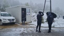 Kontejner na skretanju, veje sneg: Kako izgleda glasanje za smenu gradonačelnika u Zubinom Potoku? 8