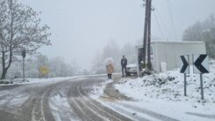 Kontejner na skretanju, veje sneg: Kako izgleda glasanje za smenu gradonačelnika u Zubinom Potoku? 5