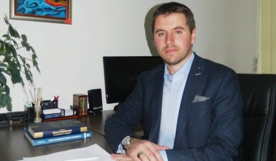 Ko je Ridvan Ibrahimi na čiji je automobil pucano? 1