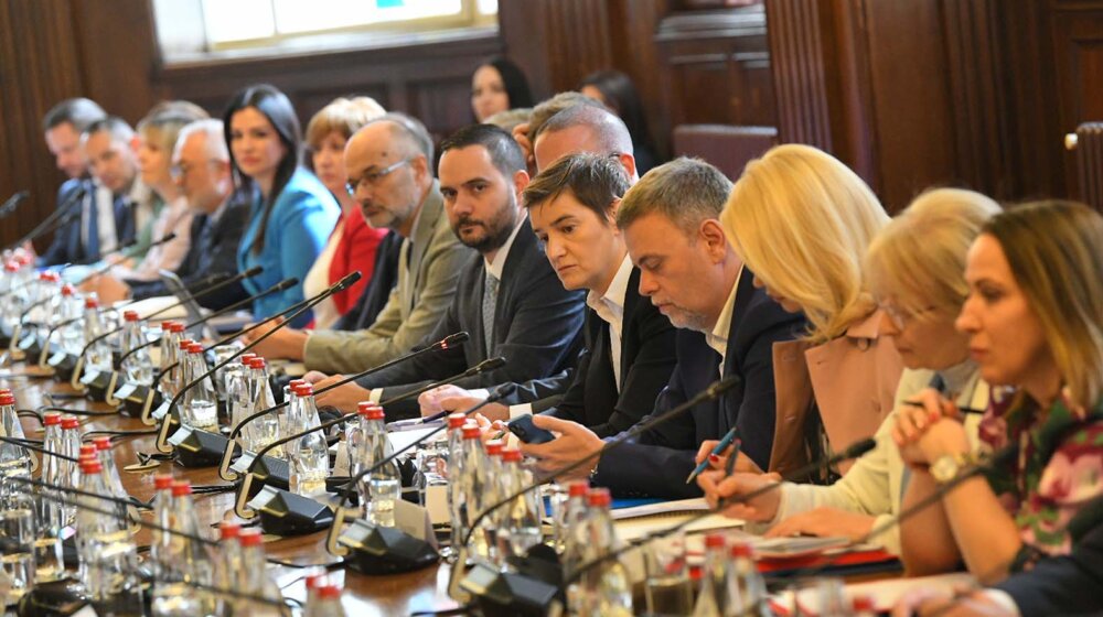 Počeo novi sastanak vlasti i opozicije u parlamentu 13