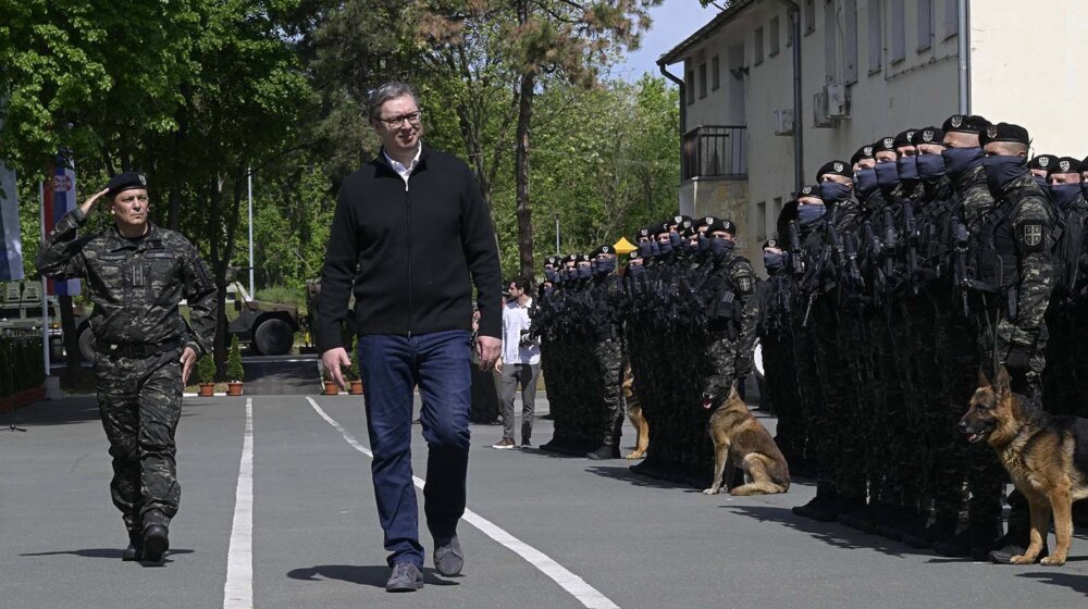 Vučić u subotu u kasarni "Kobri" u Beogradu 1