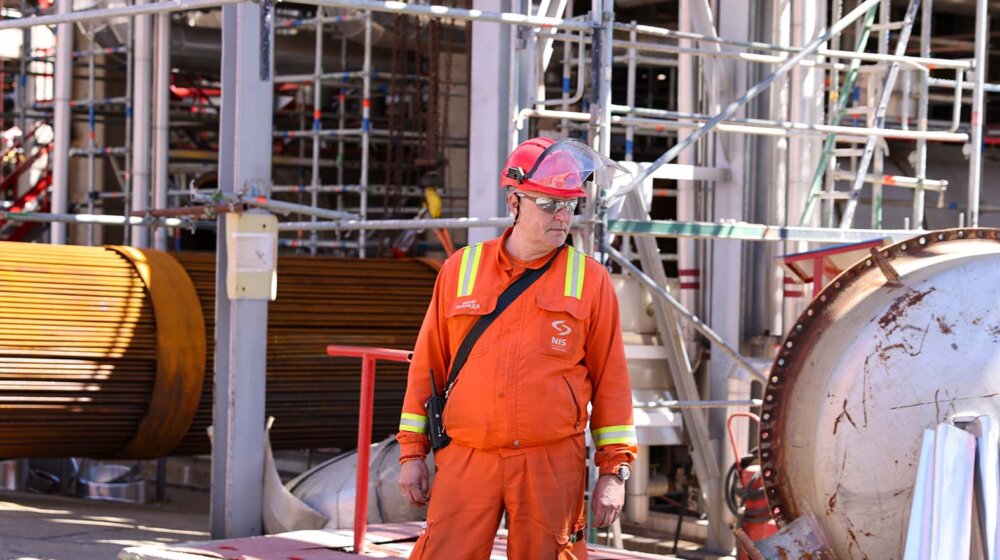 "Ne vraćamo se u devedesete": Kako bi izgledalo narednih 50 dana bez rafinerije i sa sekundarnim sankcijama? 1