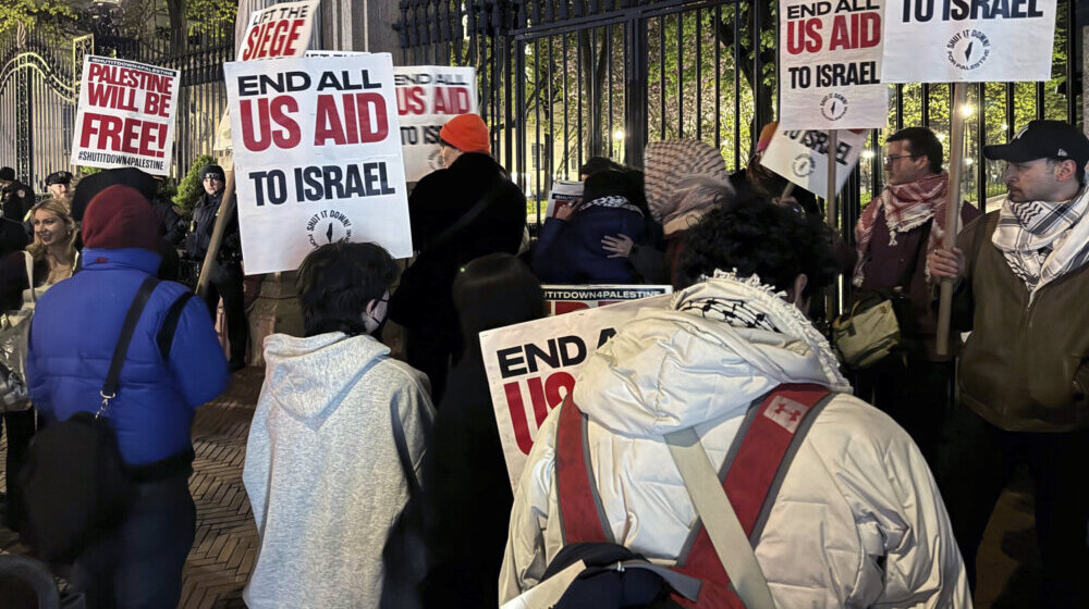 Univerzitet Kolumbija odložio rok dat demonstrantima protiv rata u Gazi da se raziđu 1