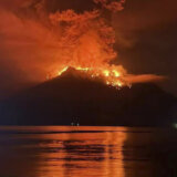 Zatvoren aerodrom zbog erupcije vulkana na severu Indonezije 7