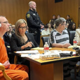 Najmanje po 10 godina zatvora za roditelje dečaka koji je izvršio masovno ubistvo u školi u SAD 4