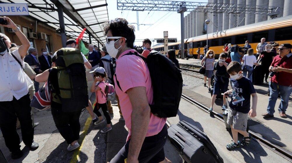 Povezuje Trst i Rijeku preko Slovenije: Počeo da saobraća prvi međunarodni sezonski voz 1