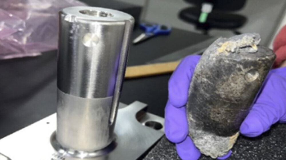NASA: Predmet koji je probio krov jedne kuće u Floridi pao iz svemira 9