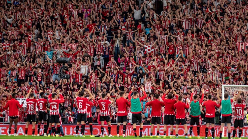 Veliki neredi uoči finala Kupa Kralja: Potukli se navijači Atletika i Majorke (VIDEO) 1