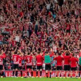 Veliki neredi uoči finala Kupa Kralja: Potukli se navijači Atletika i Majorke (VIDEO) 5