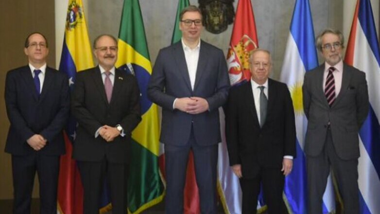 Vučić i sa ambasadorima Južne Amerike o rezoluciji u Generalnoj skupštini UN 12