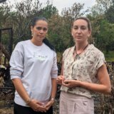 Anna Oreg iz PSG obišla Natašu Prišić kojoj je zapaljena kuća u Sremskoj Kamenici: "Ova žena trpi torturu pojedinaca već godinama" 1