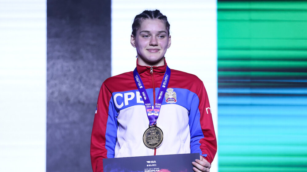Kristina Kaluhova prvakinja Evrope u poluvelter kategoriji 9