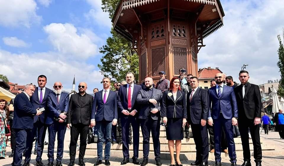 Bošnjački predstavnici iz regiona stigli na skup u Sarajevo 1