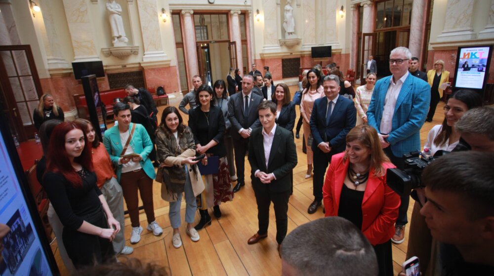 Brnabić na obeležavanju "Dana devojčica u IKT sektoru": Vi ste budućnost Srbije 1