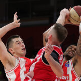 Crvena zvezda izbegla poraz u finišu, navijači skandirali „uprava, napolje“ 11