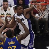 Sakramento razbio Golden Stejt, Tompson eliminisao svoje Voriorse 3