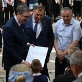 Vučić i Dodik stigli su u Mostar, tu je i Plenković: Svečano otvaranje 25. Međunarodnog sajma privrede (VIDEO) 9