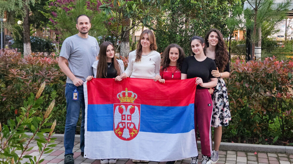 Društvo matematičara Srbije: Četiri medalje za devojke iz Srbije na olimpijadi u Gruziji 11