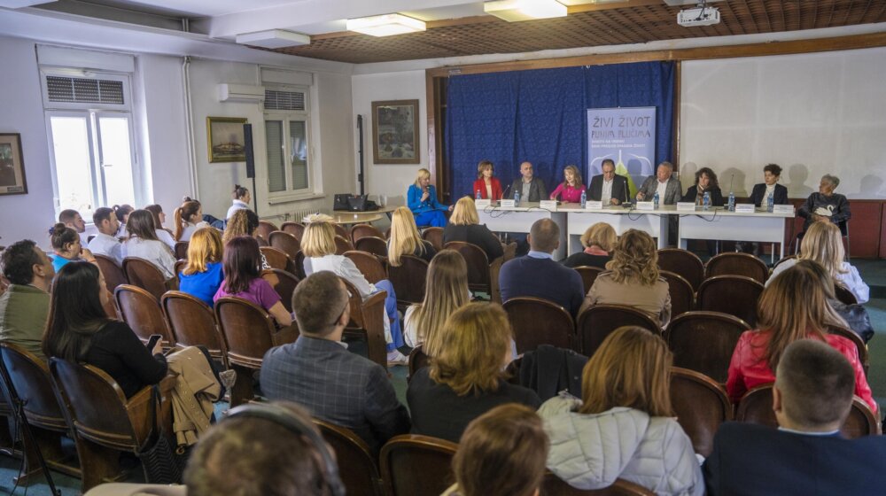 Imali gubitak apetita, dijagnostikovali im rak pluća: Šta je pokazalo istraživanje o iskustvima plućnih bolesnika? 1