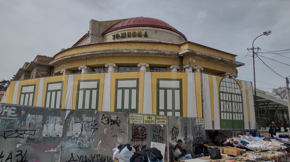 Opozicija u Kragujevcu traži formiranje Anketnog odbora zbog višegodišnje rekonstrukcije Gradske tržnice 42