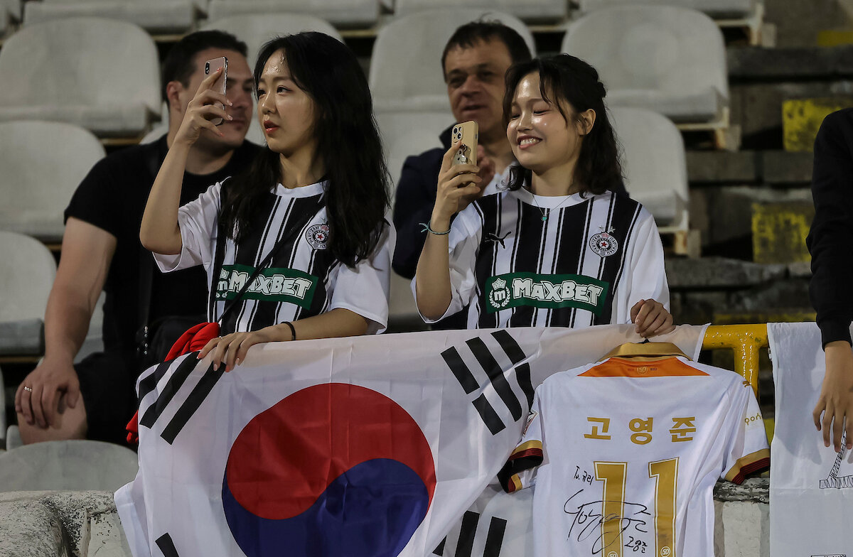 Partizan pobedio Novi Pazar, crno-beli ponovo na četiri boda zaostatka za Crvenom zvezdom 2 Partizan pobedio Novi Pazar, crno-beli ponovo na četiri boda zaostatka za Crvenom zvezdom 2