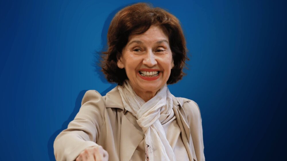 "Rokerka na TikToku": Ko je Gordana Siljanovska Davkova, pobednica prvog kruga predsedničkih izbora u Severnoj Makedoniji? 1