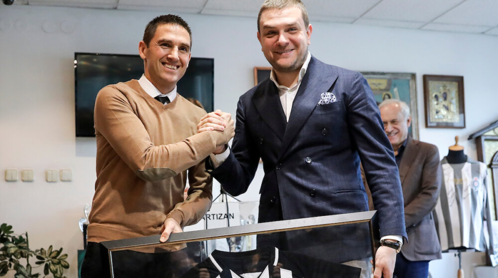 Albert Nađ pojačava stručni štab ljudima od poverenja 1