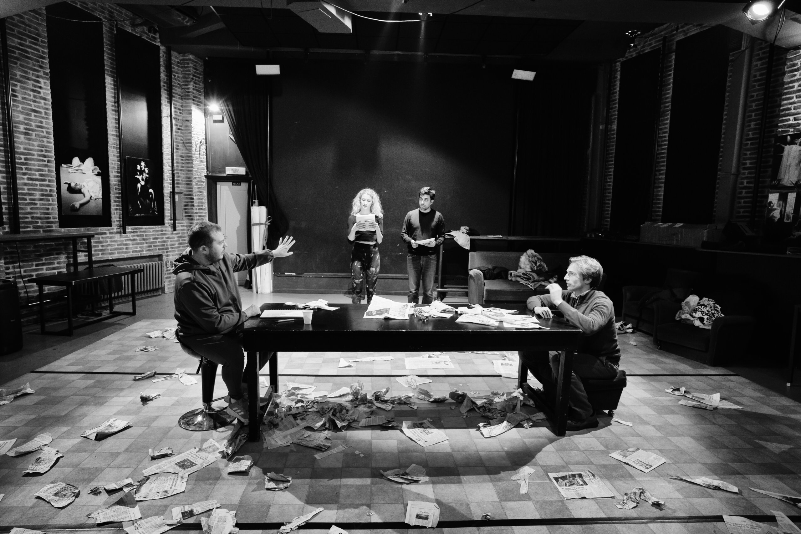 "Misterija Dušan Vasiljev" i antiratna poruka velikog pesnika preminulog pre sto godina, predstave "Ostrvo" i "Kenselovanje Sokrata" 3