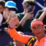 Ovacije na terenu koji je po njemu i nazvan: Nadal odigrao poslednji ples u Barseloni, De Minor u osmini finala (VIDEO) 4