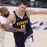 Jokić upisao novi tripl-dabl, ali i promašio šut za pobedu Denvera protiv Klipersa 1