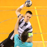 Partizan osvojio Kup Srbije, finale trajalo tri sata, uz ogromne tenzije i prekid zbog divljanja navijača 3