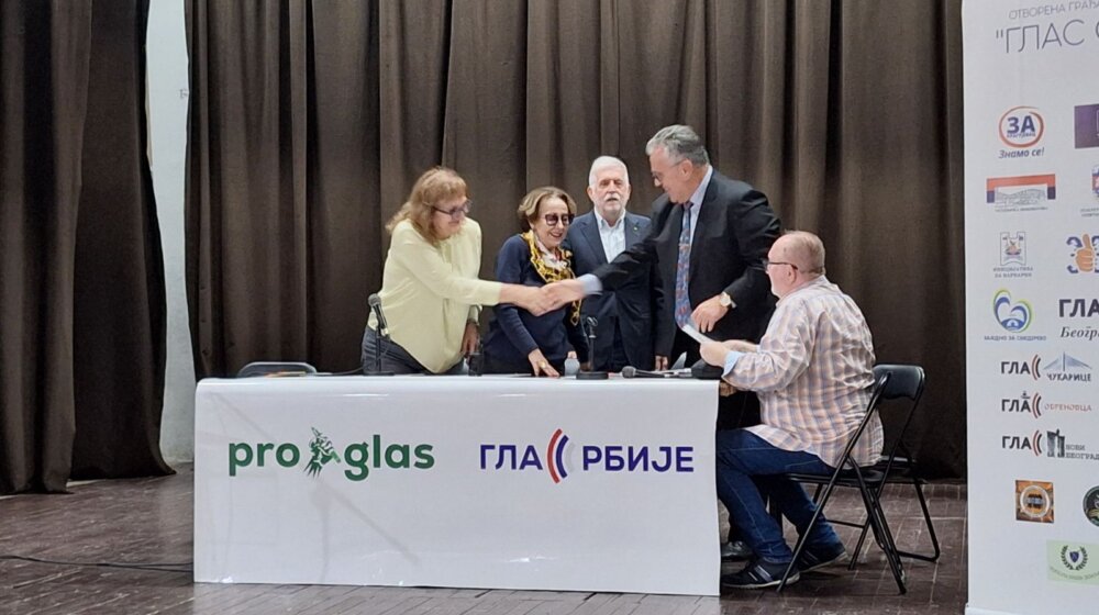Članovi Proglasa i Glasa Srbije potpisali dogovor u Topoli 1