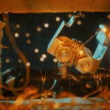 Muzički duo PAX objavio singl "Noć", za čiji distopijski spot su korišćeni isključivo reciklirani materijali 1