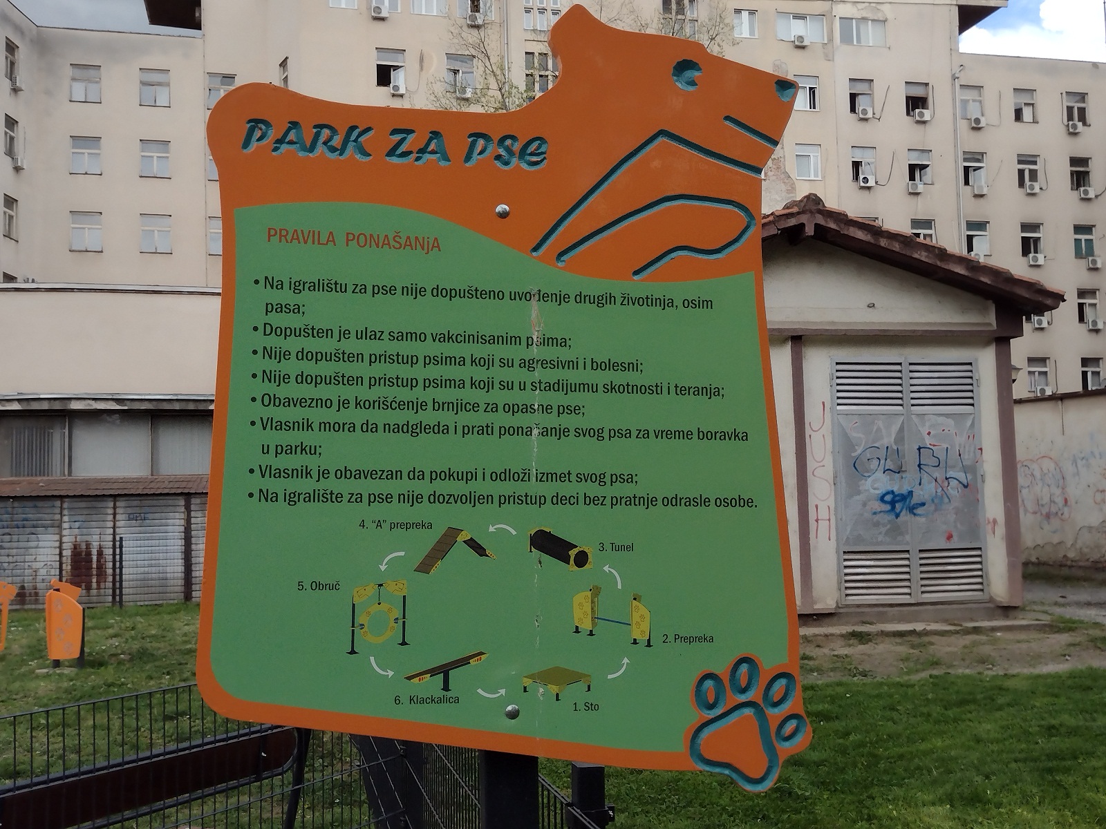Sve bi bilo super da nema neodgovornih i bahatih vlasnika: Kragujevac dobio prvi Pet park za kućne ljubimce (FOTO) 7