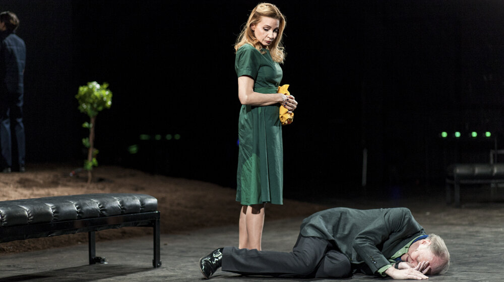 Bolna priča o svetu odraslih koji zanemaruje, zloupotrebljava i zlostavlja decu: Premijera predstave "Nestajanje" u Ateljeu 212 1