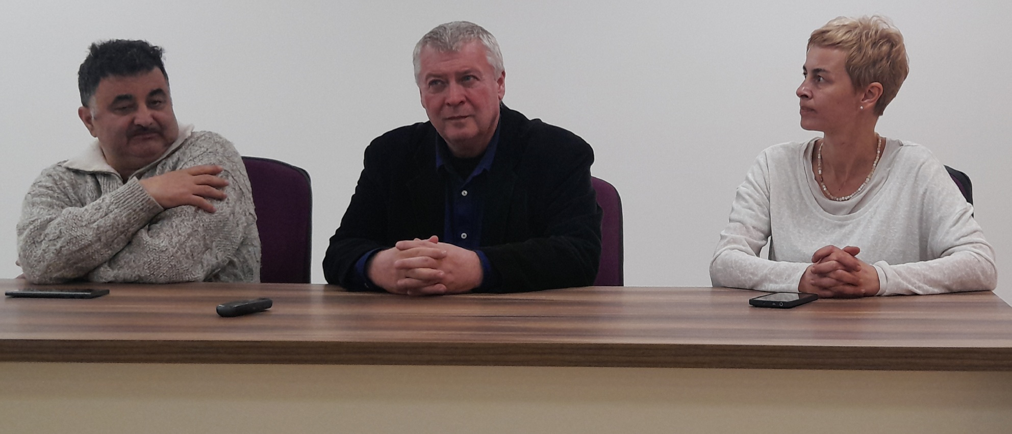 "Misterija Dušan Vasiljev" i antiratna poruka velikog pesnika preminulog pre sto godina, predstave "Ostrvo" i "Kenselovanje Sokrata" 2