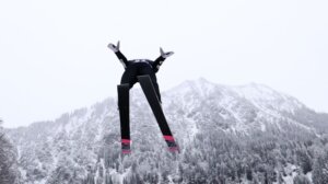 Rjoju Kobajaši oborio svetski rekord u skijaškim skokovima, Japanac se približio dužini od 300 metara (VIDEO)