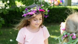 Danas je Lazareva subota, praznik poznat i kao Vrbica: Zašto deca oko vrata nose zvončiće