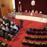 Nedolaskom na sednicu Skupštine grada vlast „priznala” krađu veka: Kragujevačka opozcija o „slučaju Servis” 7